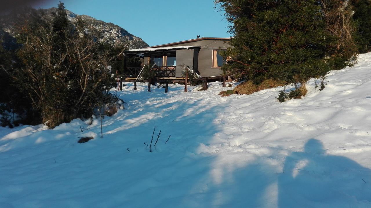 Cabanas Lomas Del Salto Hotel Puerto Chacabuco Exterior photo